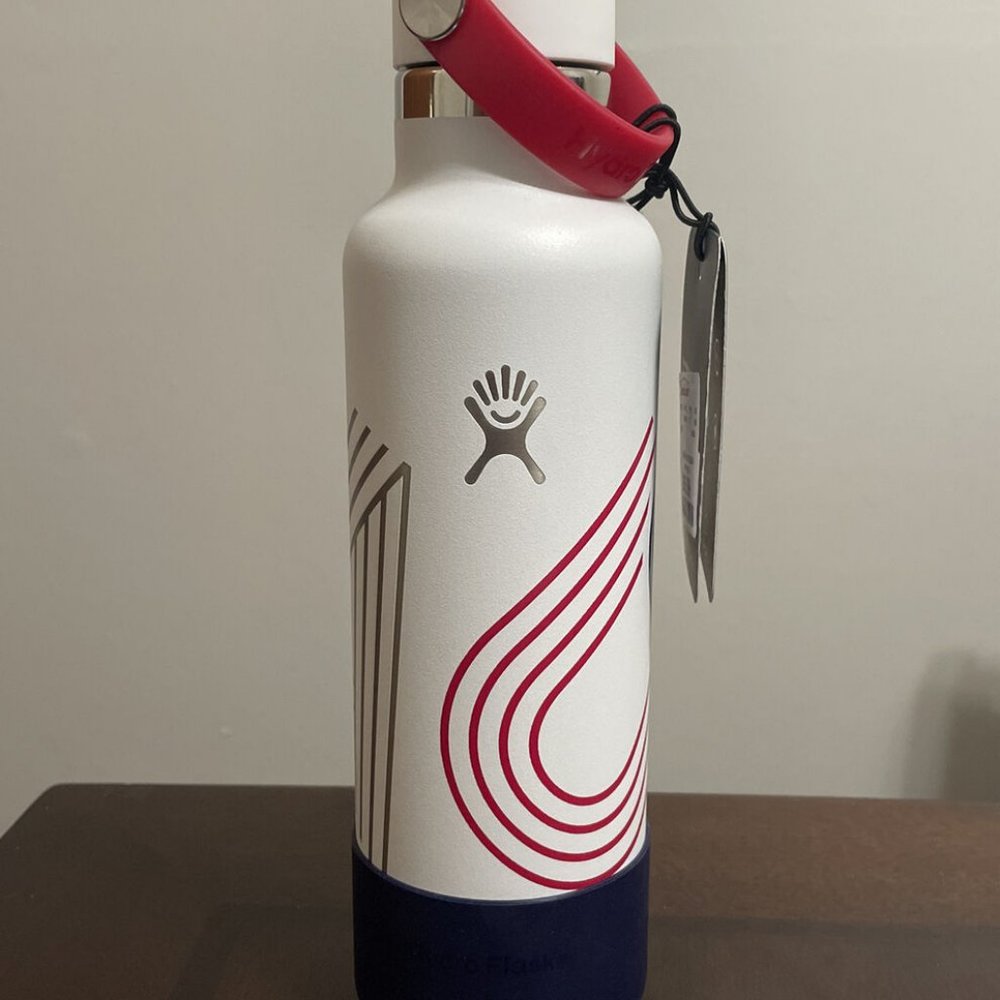 Hydro Flask Limited Edition USA 21oz Standard Mouth Water Bottle Flex Cap & Boot